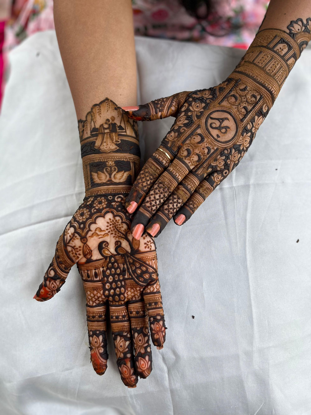 Latest Bridal Mehandi Without Figure Design
